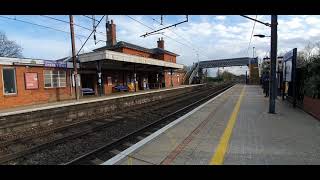 Class 800 passing Welwyn North with a 4 tone horn