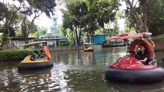 Dufan dunia fantasi perahu karet