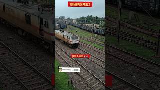 Strongest bond Of Friendship - Engine + coaches 🔥👮#shorts #india #train #viral