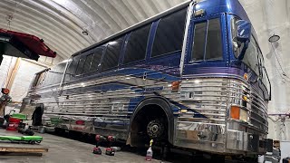 Dangerous Bus On The Highway!  Several shocking discoveries on this Prevost bus