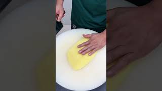 Top chef shows how to quickly cut potatoes into shreds