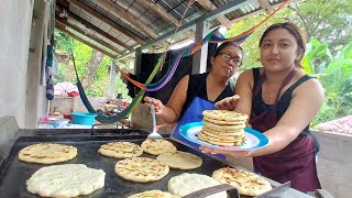 Se armó la pupusiada de ayotes con niña marina y yami 😱😋😋