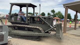 1968 D5 Caterpillar Bulldozer in US navy service (Seabees). #caterpillar #navy #veterans