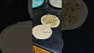 Unique way to make Aloo paratha #viral#shorts#paratha#aloo