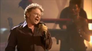 Simply Red  - Holding back the years & It's only love (Havana 2005)