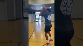 Crossover Snatch-Back in the Mid-Range! #basketball #youtubeshorts #footwork #shorts