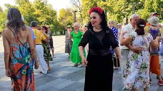 Я У МЕТРО СТОЮ! ТАНЦЫ ХАРЬКОВ  2024 #dance