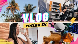 VLOG ROTINA FIT - Treino + Suplementos + Refeições