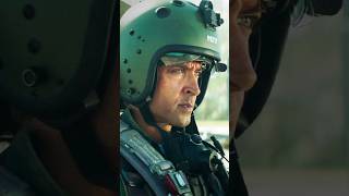 Hrithik Roshan Badass Entry #massattitudestatus #hrithikroshan #fighter #shortvideo