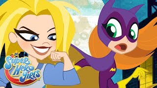 #SuperDurmiente | DC Super Hero Girls Latino America