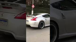 Nissan 350z acelerando #ferrari #automobile #bmwbrasil #sportscar #carros #drift #luxurycar #porsche