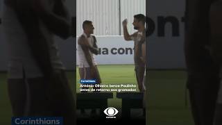 Antonio Oliveira benze Paulinho antes do retorno #corinthians #futebol #paulinho #antonio #shorts