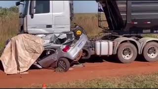 Acreana morre em acidente envolvendo carro e carreta em rodovia no Mato Grosso do Sul