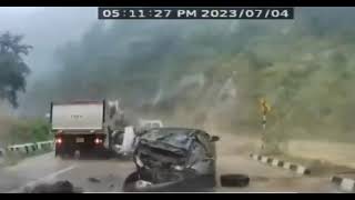 Tata harrier accident | hillslides #accident #tata