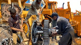 We are the master of heavy machinery | Caterpillar D8k final drive tube making strange cracking