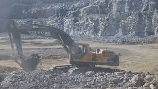 Escavadeira volvo ec360b!