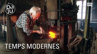 A 89 ans, René fabrique des outils comme autrefois, dans la forge familiale