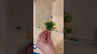 Chilli chopping made easy #asmr #asmrsounds #asmreating #asmrfood #foodshorts #culinary #fresh