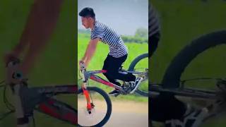 #cyclestunt #cycling #cycle #cycling #lekstunts #stunt #ashortaday #viralvideo #motivation #bike