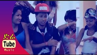 Falmata Ashebir - ft Sam Dowg - Accelerate (አክሲለሬት) New Ethiopian Afaan Oromoo Music Video 2015