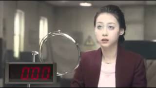 Windows 8 Funny Commercial  Make up in 10 seconds