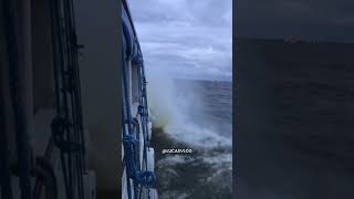 Mar furioso no Pará!🌊 #Mar #rio #barco #para