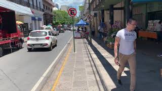 Centro de Asunción en medio del bullicio y con el intenso calor de la siesta paraguaya