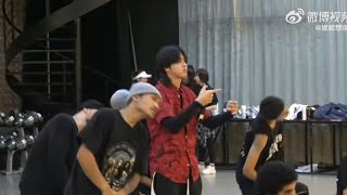 Kris Wu ‘Alive Tour’ Concert Practice 18吴亦凡演唱会练习花絮 #2