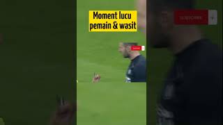 Funny moments player & referee #footballshorts #funnyvideo #moments