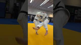 WATCH THIS AWESOME FOOT SWEEP #judo #judothrow #judotraining #shortvideo #shorts #short #shortsvideo