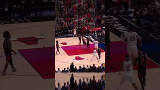 DEROZAN SENDING IT TO OVERTIME! 💪🏽 WILD ENDING! PHOENIX SUNS VS CHICAGO BULLS #shorts #nba