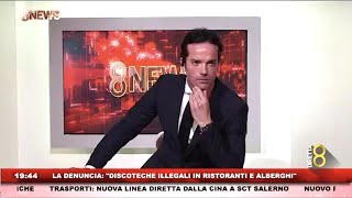 Claudio Dominech alla conduzione del TG di Canale 8. 29/12/21