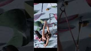 Woman Rock Climbing🧗‍♂️ Practice #Shorts