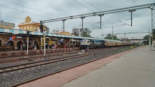 PA :- Pune WDP4D With 11409 Daund - Nizamabad Express Arriving At Ahmednagar Jn