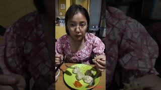 We are eating fast food#chowmin #momo#short #shortvideo