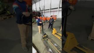 Advanced warehouse workers )))  \ Продвинутые работники склада )))