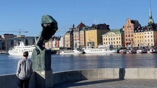 Central Stockholm to Södermalm. Relaxing bike ride. Experience a spring morning in Stockholm.