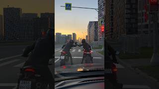 ДРАКА НА СВЕТОФОРЕ😂 #мотоТаня traffic light fight #motoTanya