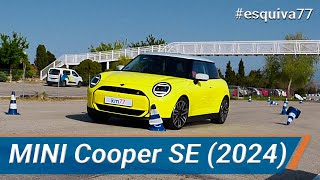 MINI Cooper SE 2024 - Maniobra de esquiva  (moose test) y eslalon | km77.com