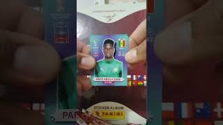 abriendo sobres panini del mundial de qatar 2022