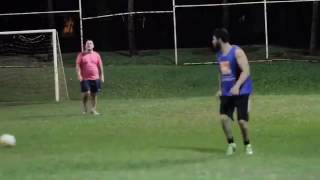 GUSTTAVO LIMA. Futebol com os amigos..