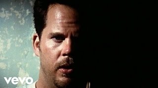 Gary Allan - Smoke Rings In The Dark (Official Music Video)