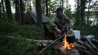 ОДИН В ТАЙГЕ.ИСЧЕЗАЕТ ОЗЕРО. НОЧЕВКА  В ЛЕСУ. РЫБАЛКА НА ЩУКУ.