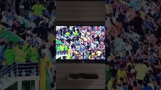 briga e confusão da torcida Argentina no Maracanã