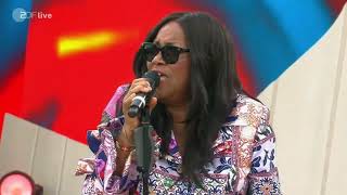 Gloria Jones - Tainted Love '24 (ZDF Fernsehgarten 04.08.2024)