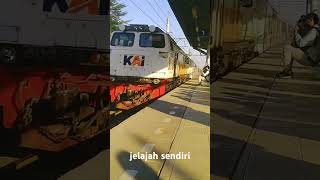 Detik detik Kereta Api Argo Muria ngebut #keretaapi