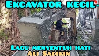 #Excavator_Mini Gali Lumpur Di Selokan #lagu_menyentuh_hati_Ali_Sadikin