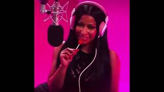 Twitter moments: nicki Minaj giggling and saying OH