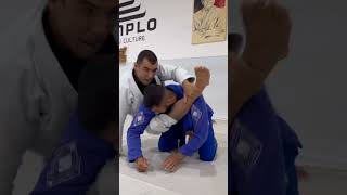 Triângulo do 4 apoio #jiujitsu #bjj