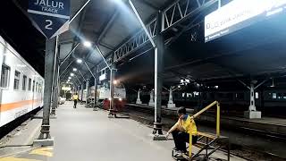 Kedatangan KA Kamandaka di Stasiun Semarang Tawang